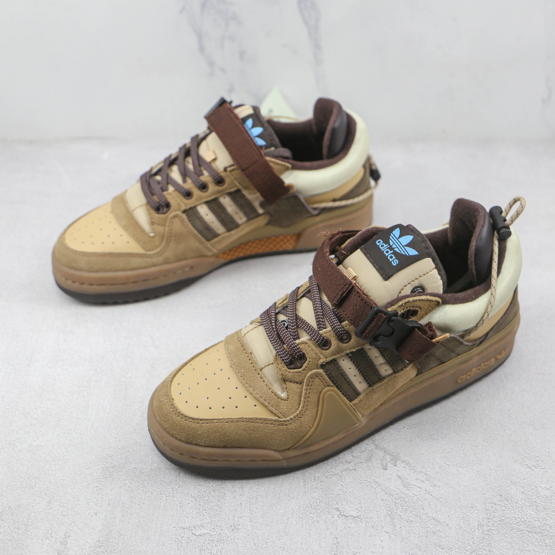 Tenis Adidas - Forum Low x Bad Bunny Buckle