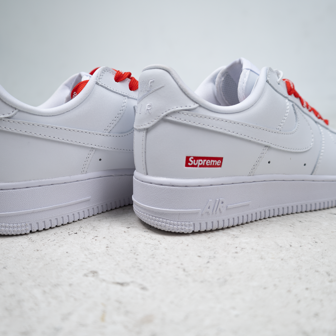 Tenis Nike Air Force 1 Low Supreme White