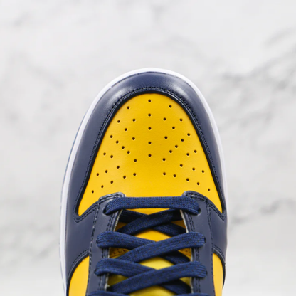 Tenis Nike Dunk Low Michigan - Blue & Yellow