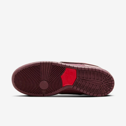 Tenis Nike SB Dunk Low - Burgundy Crush