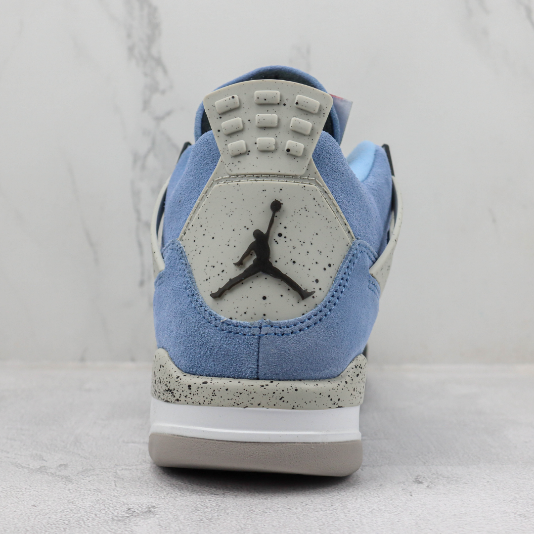 Tênis Air Jordan 4 - Retrô university Blue