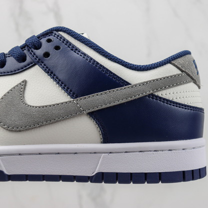 Tênis Nike Dunk Low - Midnight Navy