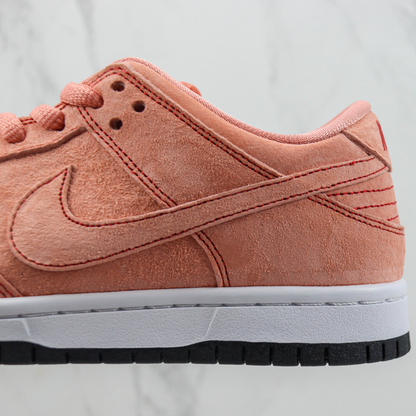 Tenis Nike Dunk Low - Pink Pig