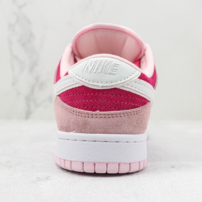 Tênis Nike Dunk Low X Barbie