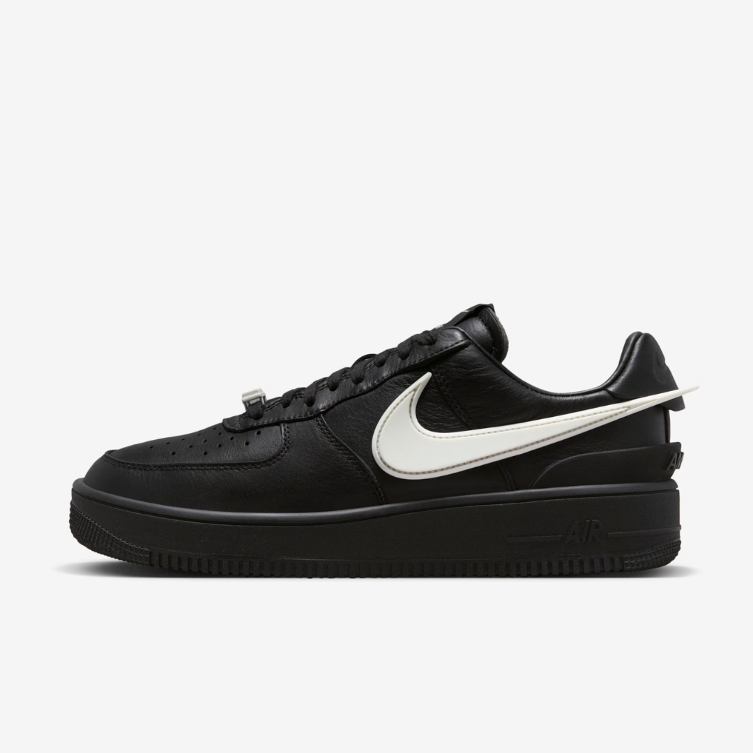 Tenis Nike AF1 x AMBUSH - Preto