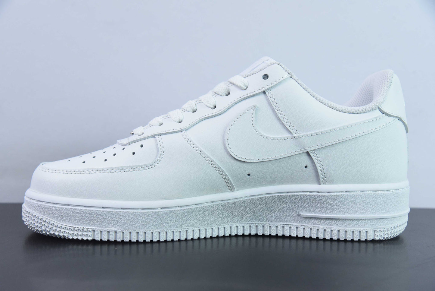 Tênis Nike Air Force 1 Branco (Unisex)