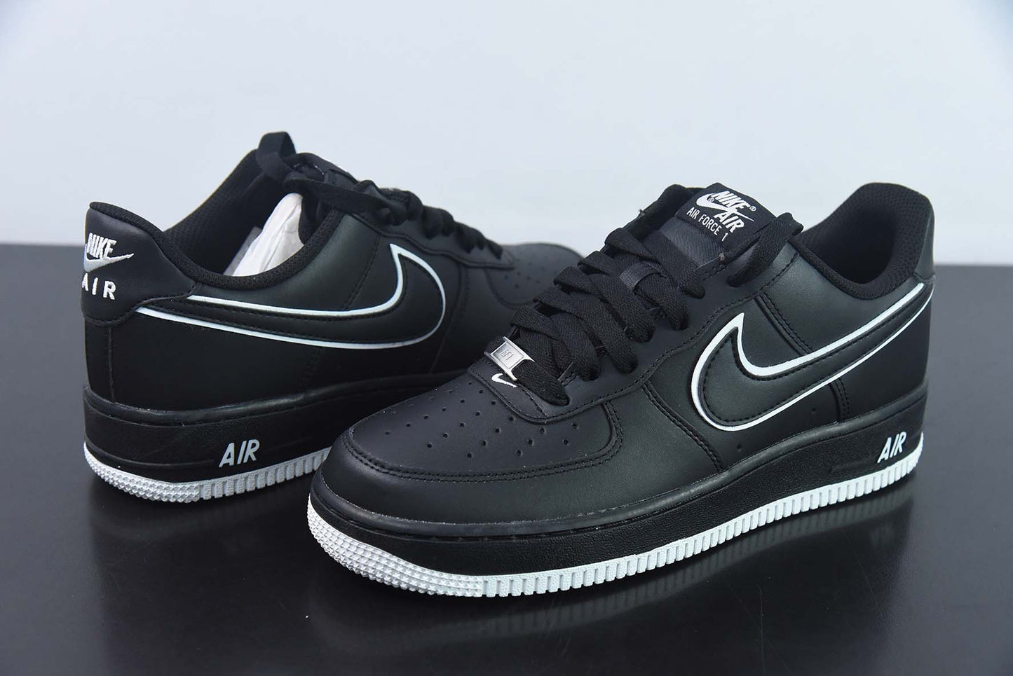 Tenis Nike Air Force 1 - Mistic Black