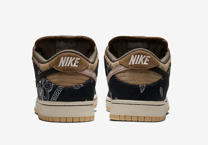 Tenis Nike SB Dunk Low - Travis Scott