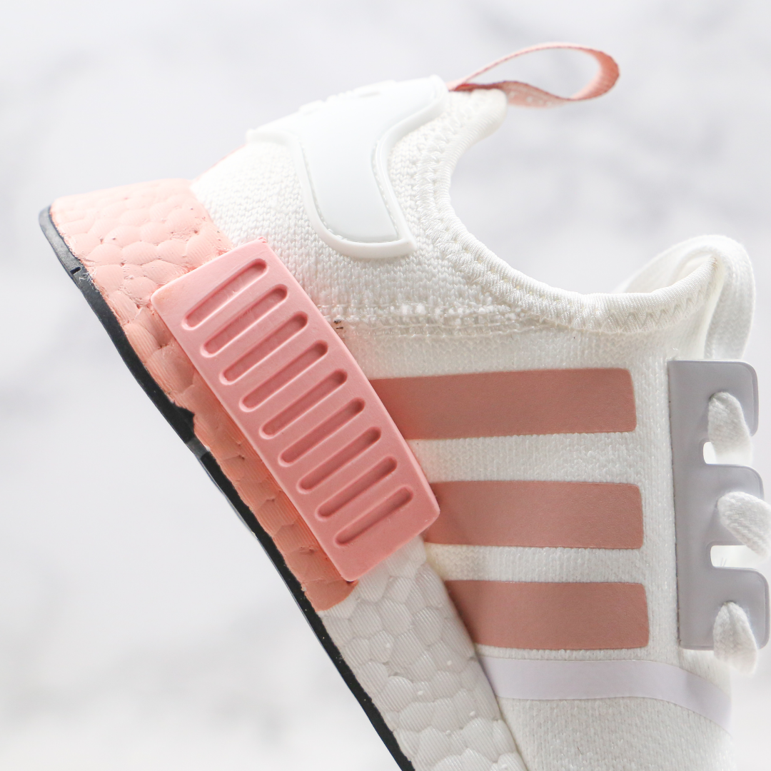 Tenis Adida - Feminino NMD R1 Branco e Rosa